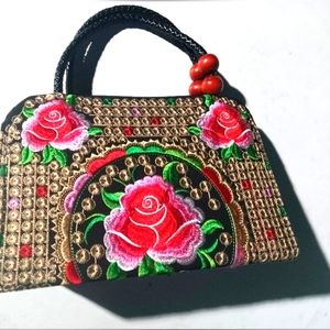 Such a Beautifully Ethnic Style Embroid Top Handle Woman's Handbag.   NWOT